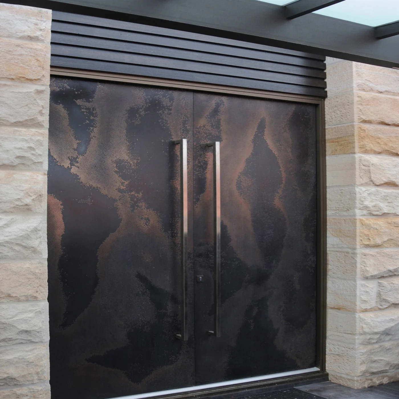 Classic-style pivot door design reference 0129 from the AsvntDoor design library